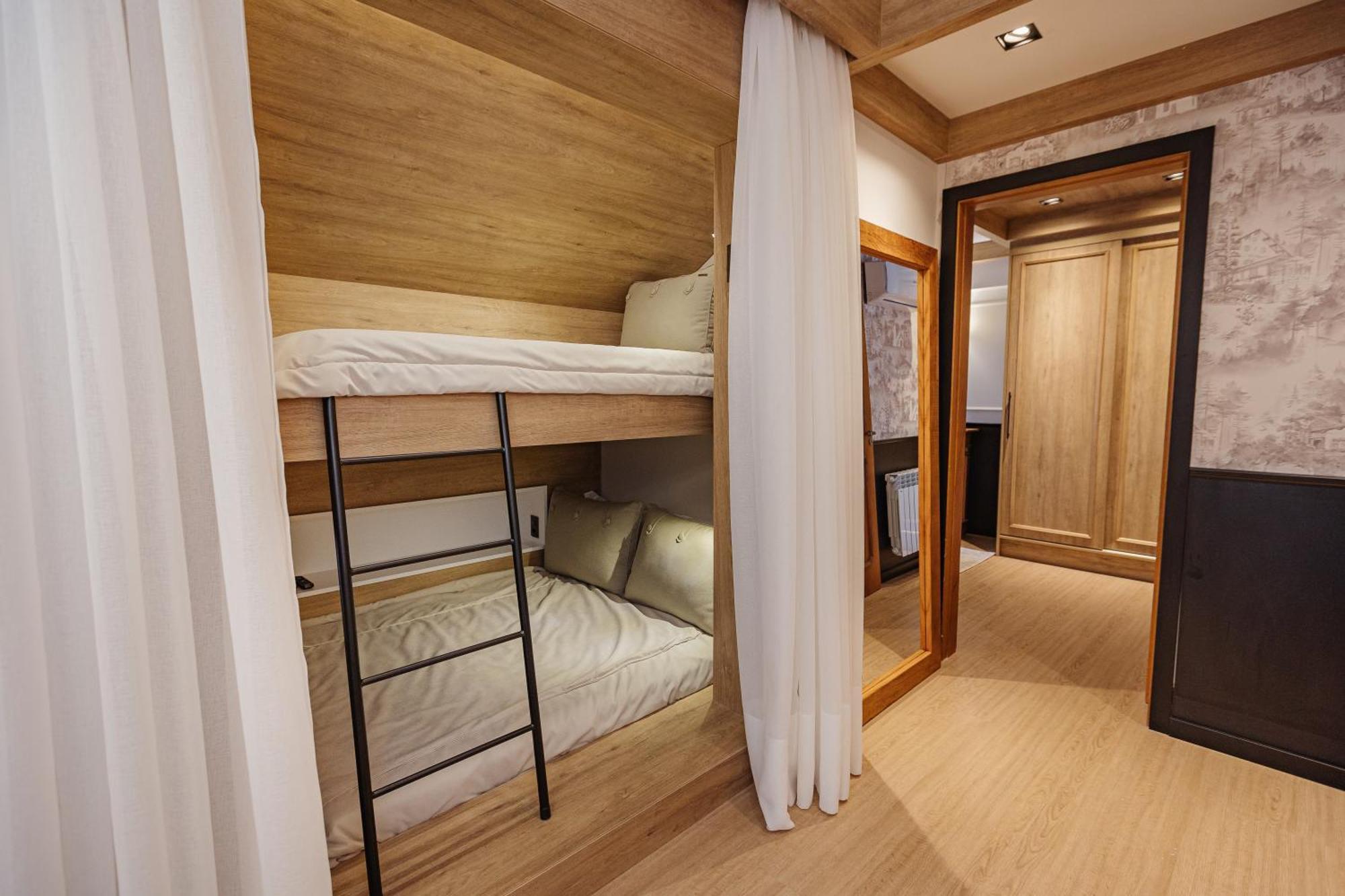 Suite with Garden View
